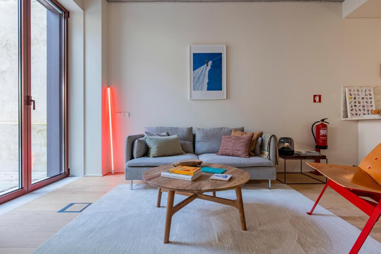 Deluxe 2Bdr Apartment W/ Patio By Lovelystay Lisboa المظهر الخارجي الصورة