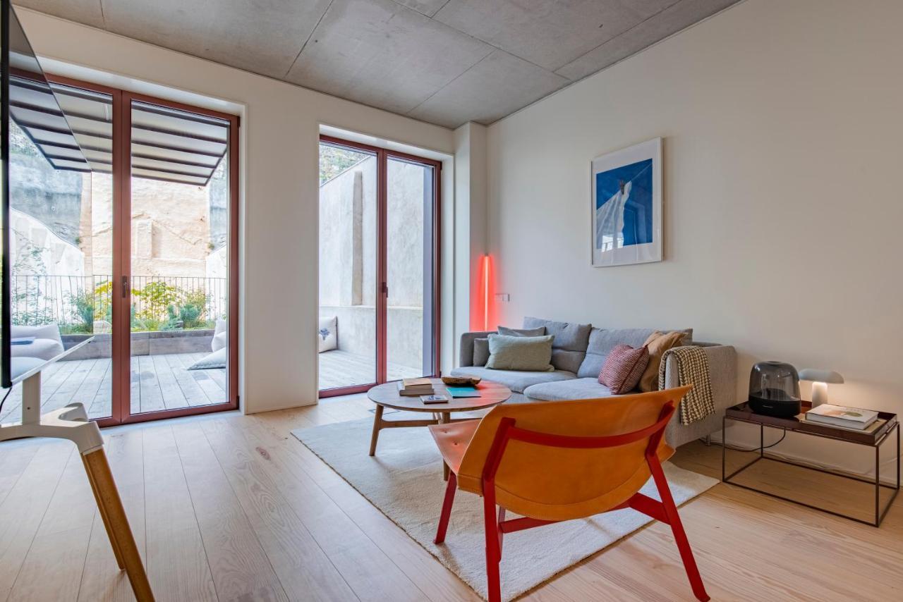 Deluxe 2Bdr Apartment W/ Patio By Lovelystay Lisboa المظهر الخارجي الصورة