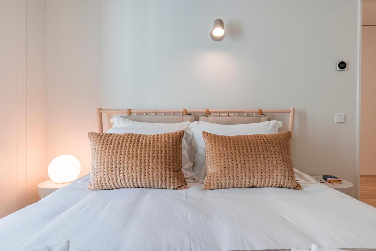 Deluxe 2Bdr Apartment W/ Patio By Lovelystay Lisboa المظهر الخارجي الصورة