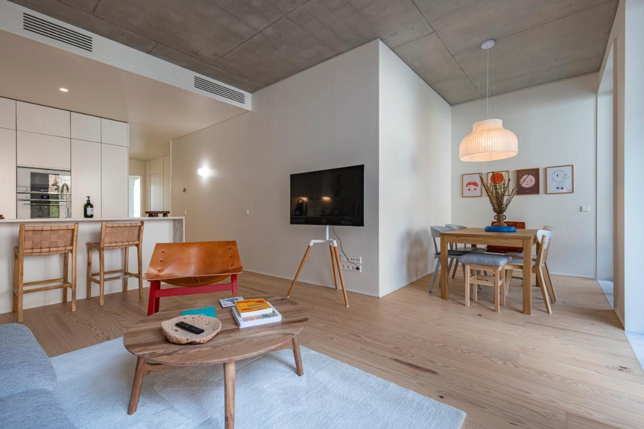 Deluxe 2Bdr Apartment W/ Patio By Lovelystay Lisboa المظهر الخارجي الصورة